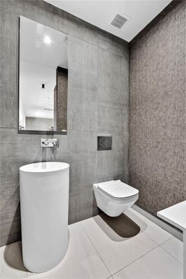 Bathroom, Free Standing Baths, Interior, Recessed Lighting