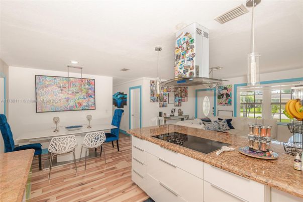 Dining room, Interior, Living room, Pendant Lights, Recessed Lighting, Wood Texture Flooring