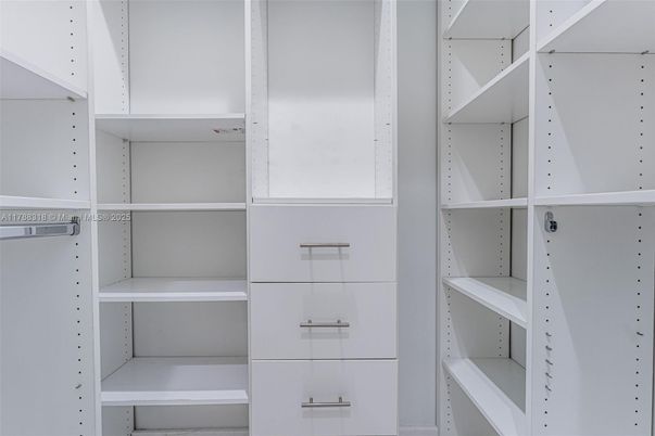 Interior, Walk-in Closets
