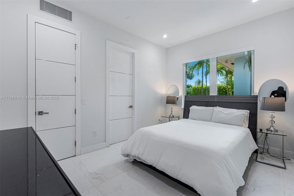 Bedroom, Interior, Marble, Recessed Lighting