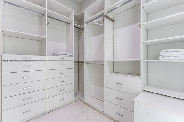 Interior, Walk-in Closets