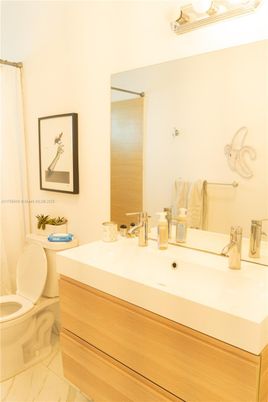 Bathroom, Dual Sink Vanities, Interior, Marble