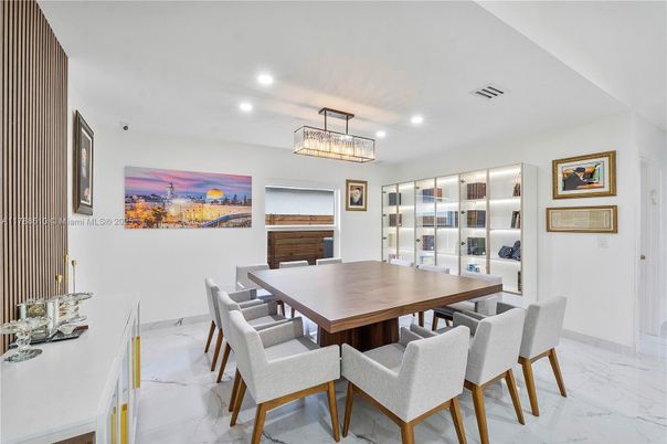 Dining room, Interior, Marble, Recessed Lighting