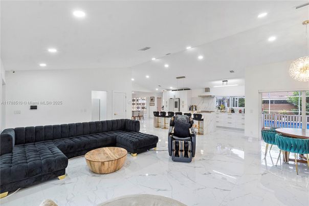 Chandelier, Interior, Kitchen, Living room, Marble, Pendant Lights, Recessed Lighting