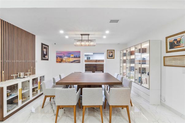 Dining room, Interior, Marble, Recessed Lighting