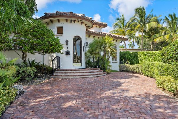 Backyard, Exterior, Facade, Spanish Mediterranean