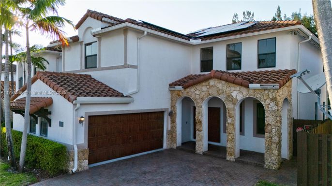 Attached, Exterior, Facade, Solar Panels, Mediterranean
