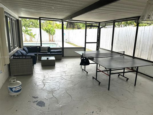Game Room, Interior, Sun Room