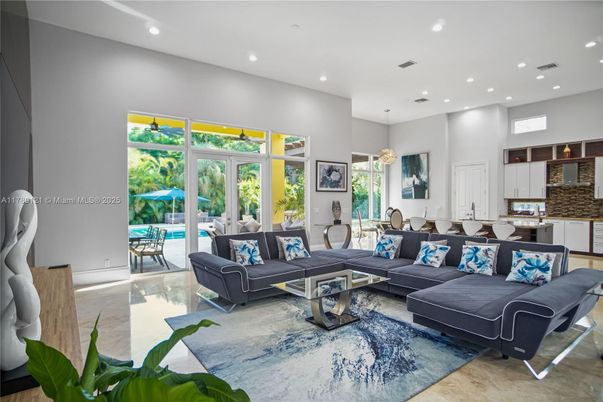Interior, Kitchen, Living room, Pendant Lights, Recessed Lighting