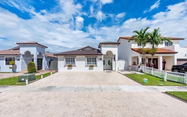 Backyard, Exterior, Facade, Spanish Mediterranean