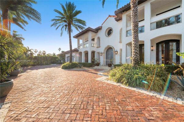 Backyard, Exterior, Facade, Spanish Mediterranean