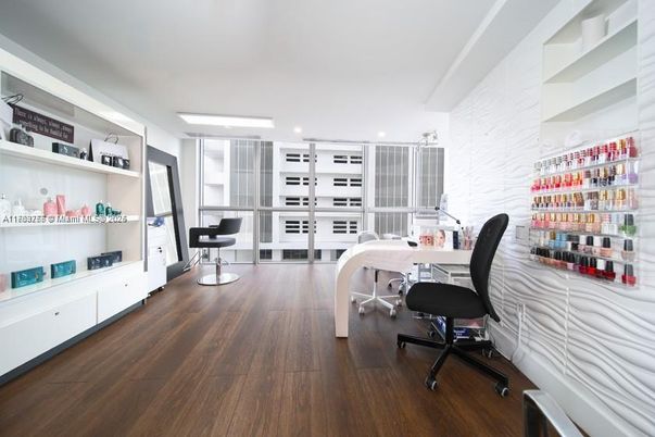 Home Office, Interior, Recessed Lighting, Wood Texture Flooring