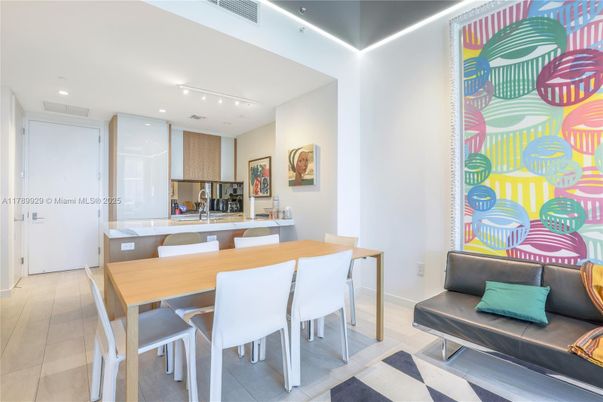 Dining room, Interior, Kitchen, Recessed Lighting