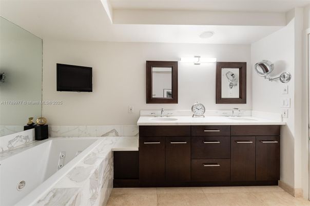 Bathroom, Dual Sink Vanities, Interior