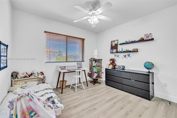 Bedroom, Home Office, Interior, Wood Texture Flooring