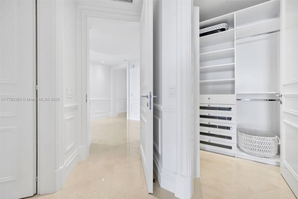 Interior, Recessed Lighting, Walk-in Closets