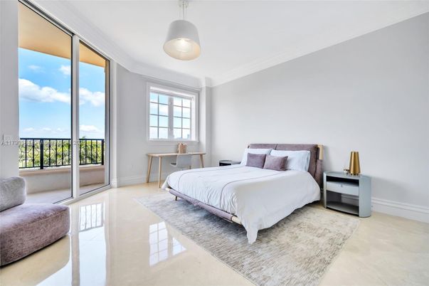 Bedroom, Interior, Pendant Lights