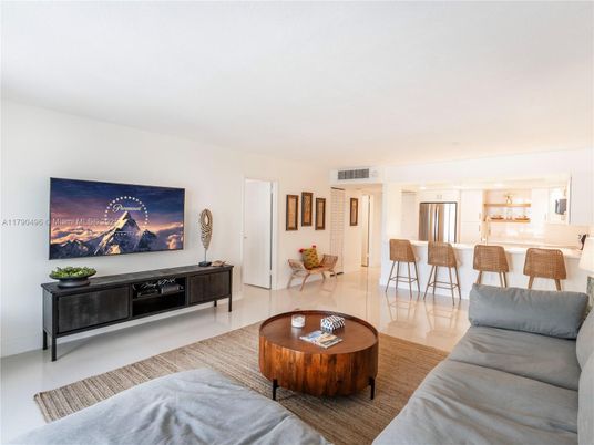 Interior, Kitchen, Living room, Stainless Steel Appliances
