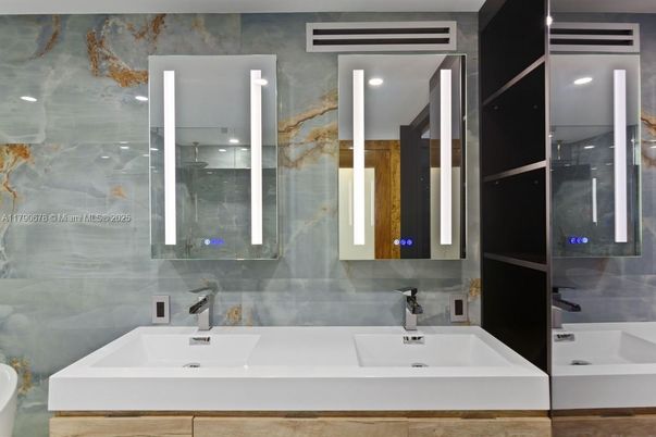 Bathroom, Dual Sink Vanities, Glass Shower, Interior, Recessed Lighting