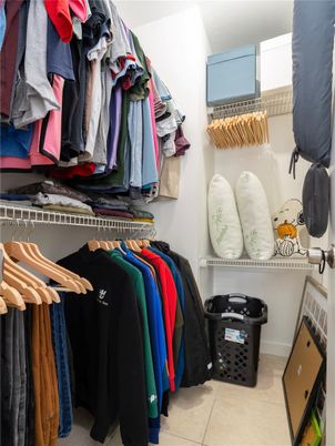 Interior, Walk-in Closets