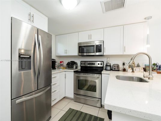 Interior, Kitchen, Pendant Lights, Stainless Steel Appliances