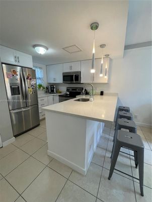Interior, Kitchen, Pendant Lights, Stainless Steel Appliances