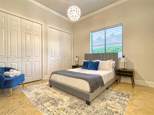 Bedroom, Interior, Pendant Lights