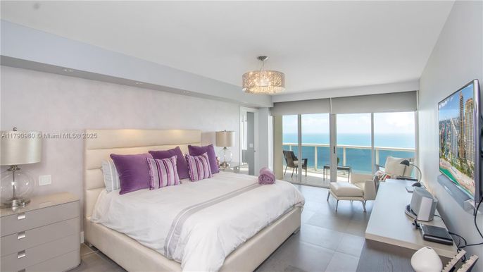 Bedroom, Chandelier, Interior, Water