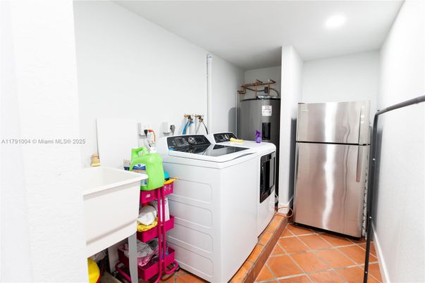 Interior, Recessed Lighting, Washer