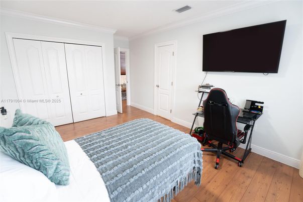 Bedroom, Home Office, Interior, Wood Texture Flooring
