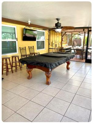 Billiard Table, Game Room, Interior