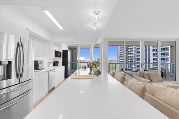 Interior, Kitchen, Living room, Recessed Lighting, Stainless Steel Appliances