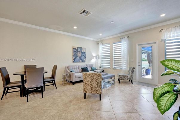 Dining room, Interior, Living room, Recessed Lighting