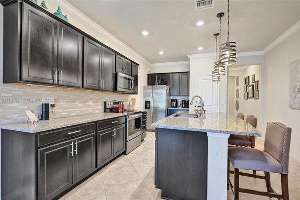 Interior, Kitchen, Pendant Lights, Recessed Lighting, Stainless Steel Appliances