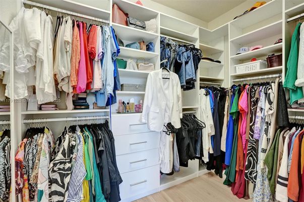 Interior, Walk-in Closets, Wood Texture Flooring