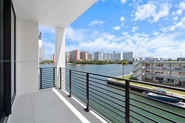 Water, Exterior, Other, Skyline