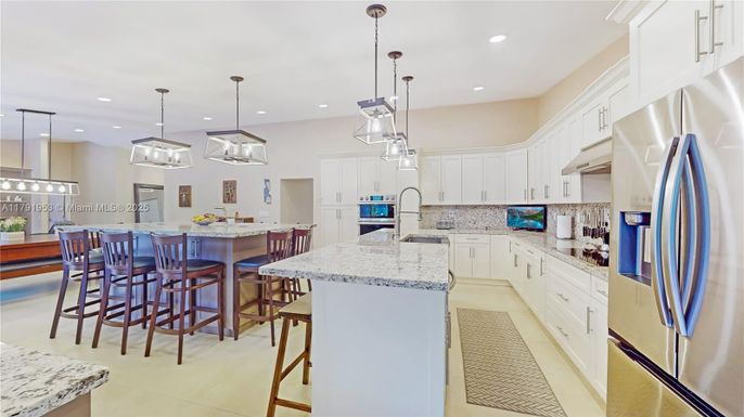Interior, Kitchen, Pendant Lights, Recessed Lighting, Stainless Steel Appliances