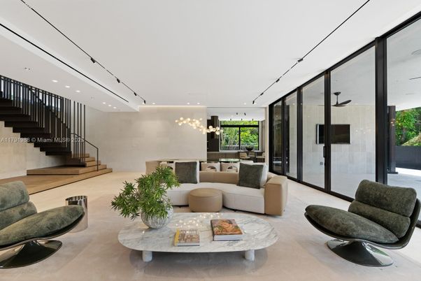 Dining room, Interior, Living room, Pendant Lights, Recessed Lighting