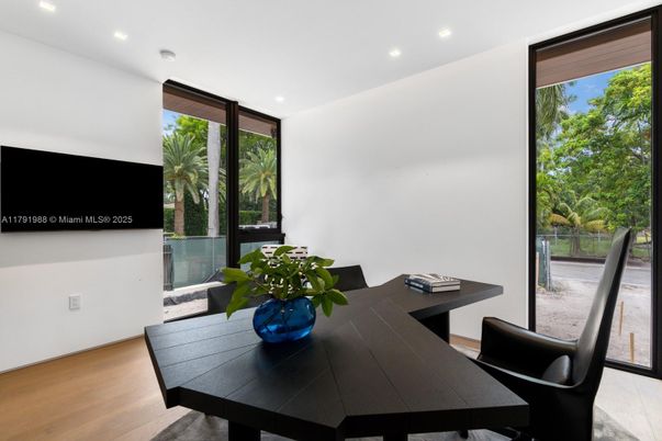 Home Office, Interior, Recessed Lighting, Wood Texture Flooring