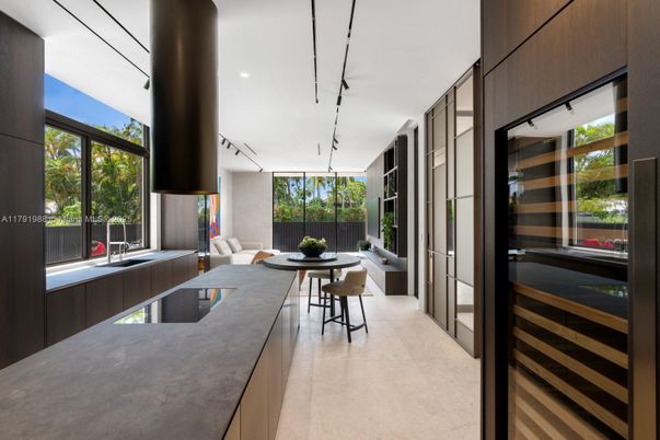 Dining room, Interior, Recessed Lighting