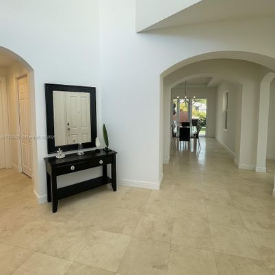 Dining room, Interior