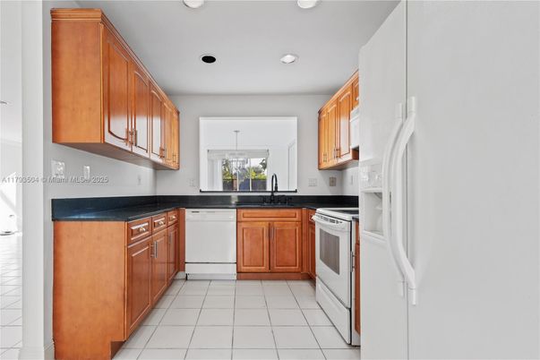 Interior, Kitchen, Recessed Lighting