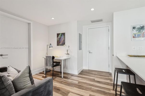 Home Office, Interior, Recessed Lighting, Wood Texture Flooring