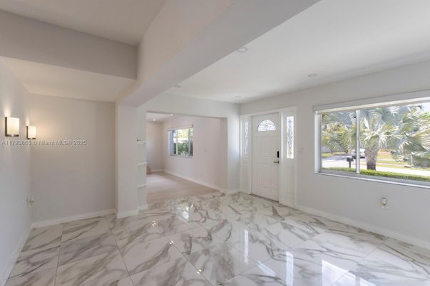 Empty room, Interior, Marble, Recessed Lighting