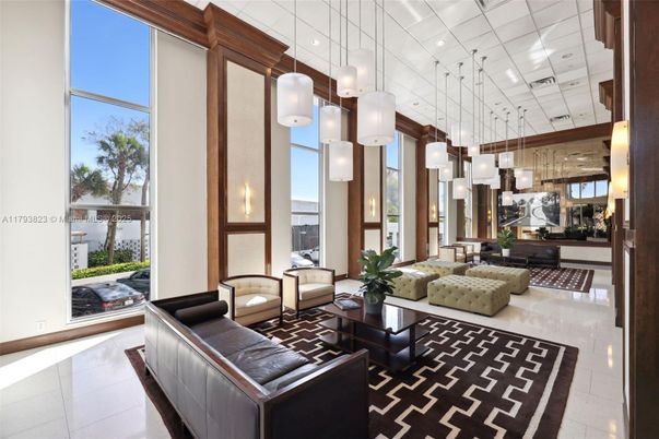Interior, Living room, Pendant Lights, Recessed Lighting