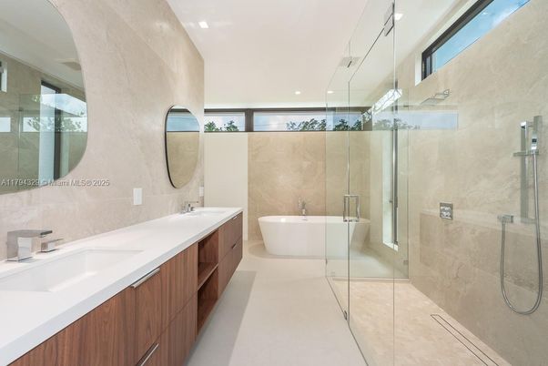 Bathroom, Dual Sink Vanities, Free Standing Baths, Glass Shower, Interior, Recessed Lighting