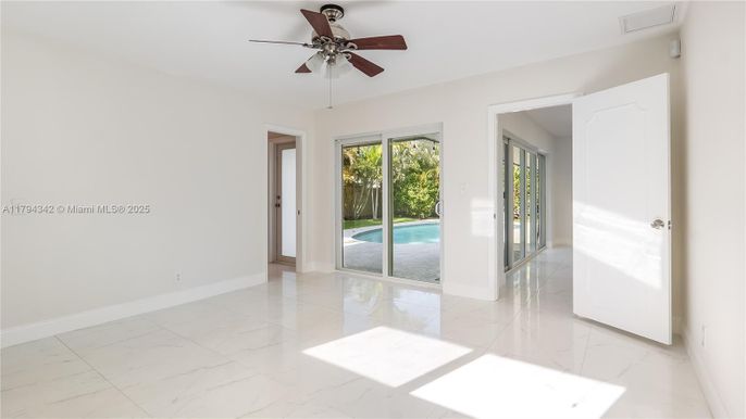 Empty room, Interior, Marble