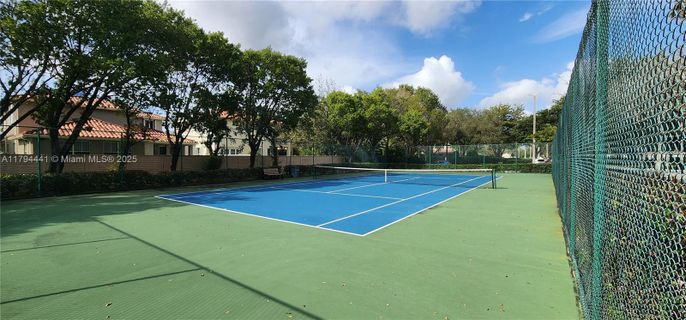 Exterior, Tennis Courts