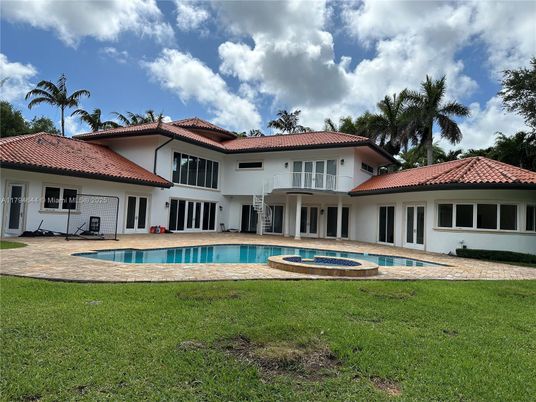 Backyard, Exterior, Pool