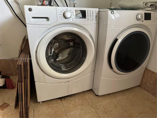 Interior, Utility Closets, Washer